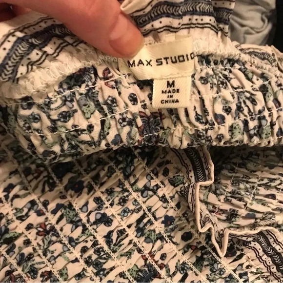 Max Studio Floral Peplum Blouse Size Medium - Picture 5 of 5